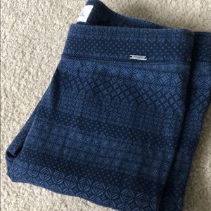 Navy patterned leggings